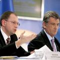 Половина избирателей Ющенко и Яценюка осудили действия России на Кавказе