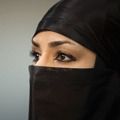 Одежа мусульманських жінок: чи повинна показувати своє лице Гюльчітай?  Одежда мусульманских женщин: должна ли показывать свое лицо Гюльчитай?